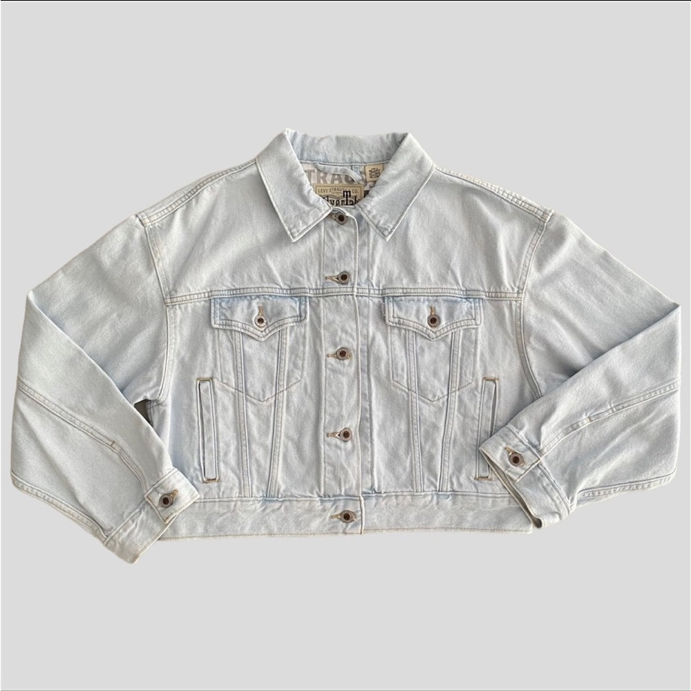 Levi's Silvertab Light Wash Cropped Trucker Jacket Women's Size Large, BRAND NEW